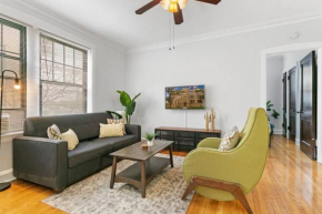 Great Price & Top Location, Comfy 1BR Apt for 4